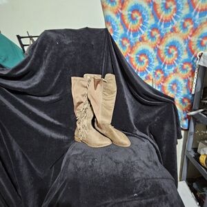 Stylish Tan Suede Ankle Boots